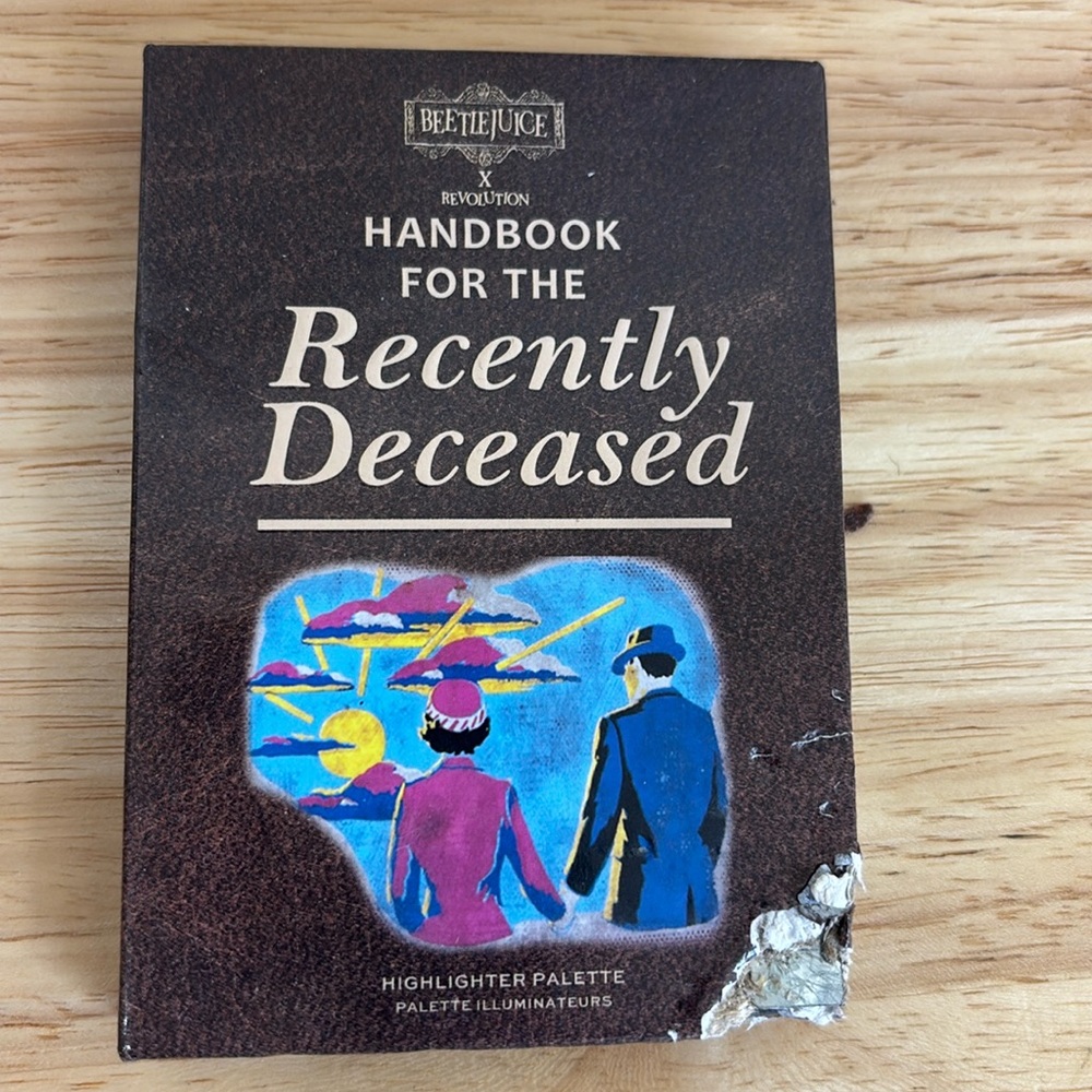 Limited edition BEETLEJUICE Highlighter Pallete Handbook for recently deceased